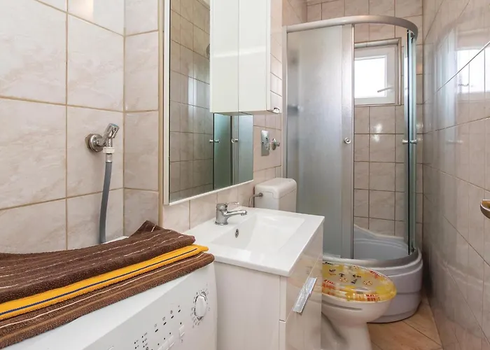 아파트 With Sea View Viii